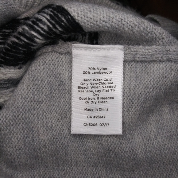 LAST CHANCE - Talbots Gray Black White Nordic Stripe Ruffled Lambswool Sweater - Picture 5 of 6